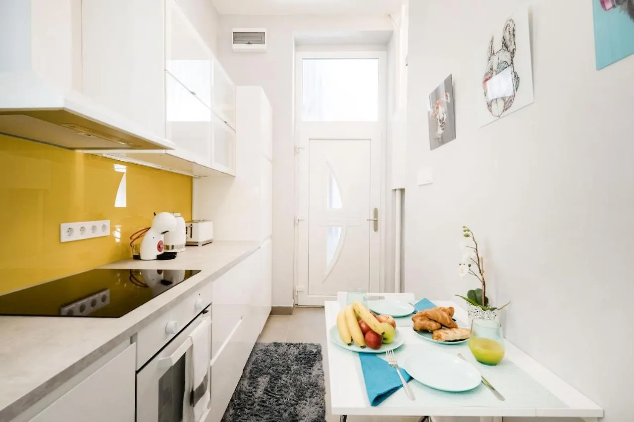 Downtown Luxury Jacuzzi Apartment Budapešť